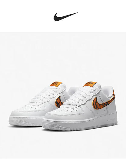 Nike Authentic Air Force 1 '07 — Sapatilhas casuais Air Force 1 para mulher DD8959-108