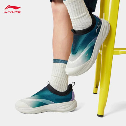 LI-NING SOFT GO 2 Ανδρικά Παπούτσια Πεζοπορίας Slip-on με Μαλακή Παχιά Φτέρνα, Άνετα και Ανθεκτικά Αθλητικά Casual Παπούτσια AGLV005