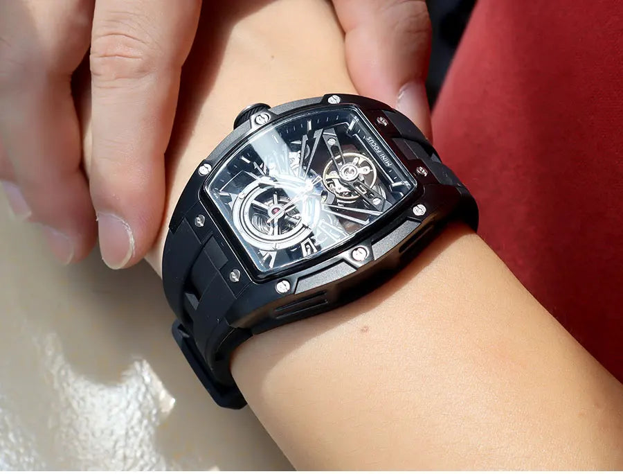 MINI FOCUS Men Wristwatch Fashion Black Waterproof Automatic Mechanical Watch with Luminous Hands Silicone Strap Tonneau Dial