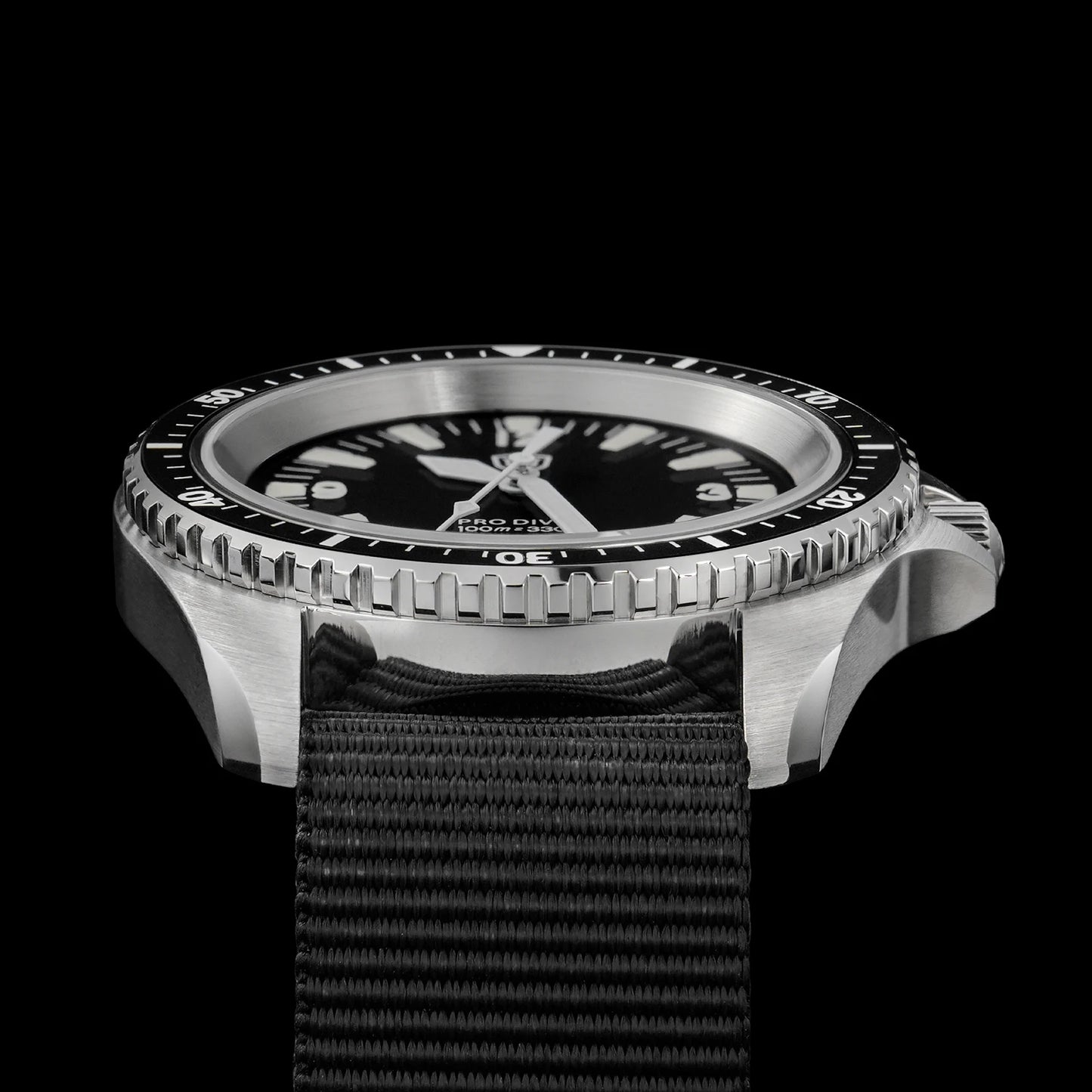 Relógio de Homem Watchdives WD1980 V3 38mm Vintage, Movimento de Quartzo VH31 Ronda 515 com Segundos Contínuos, Luminescente, Vidro de Safira