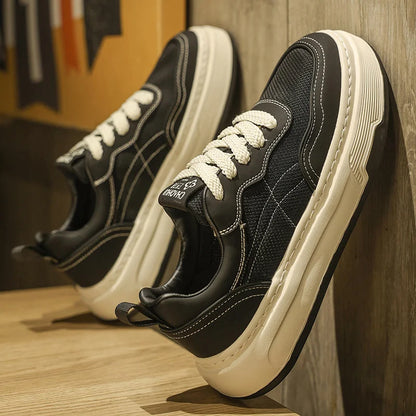 Sneakers da uomo ultraleggere in mesh traspirante 2025, scarpe casual alla moda con suola spessa, comode, con lacci, per la camminata quotidiana