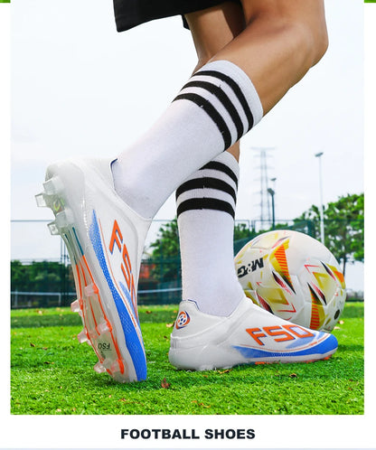 Novas chuteiras de futebol para homem, sapatilhas de futsal para exterior, jogo em relva, antiderrapantes, calçado de futebol de alta qualidade com pitões, best-seller, cano alto, leve