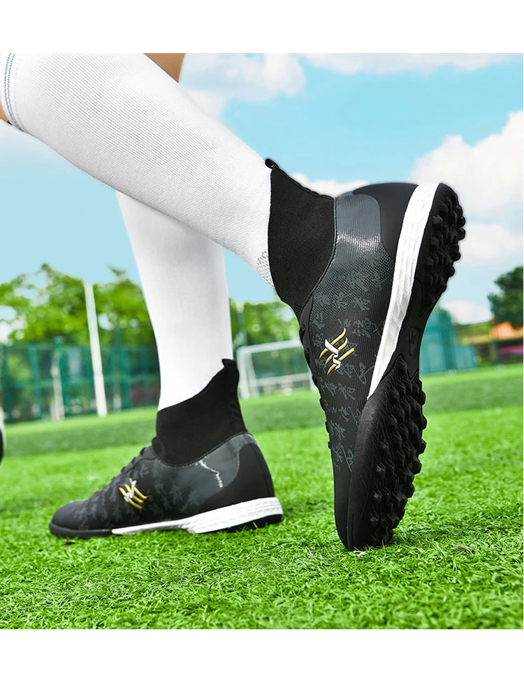 Nouvelles bottes de Football hommes chaussures de Football crampons chaussure de Football professionnelle hauts pointes antidérapantes pour grands garçons large baskets d'entraînement