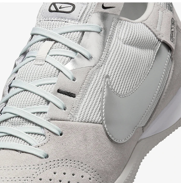 Nike Authentic Streetgato slidstærke, åndbare low-top fodboldsko til mænd DC8466-005