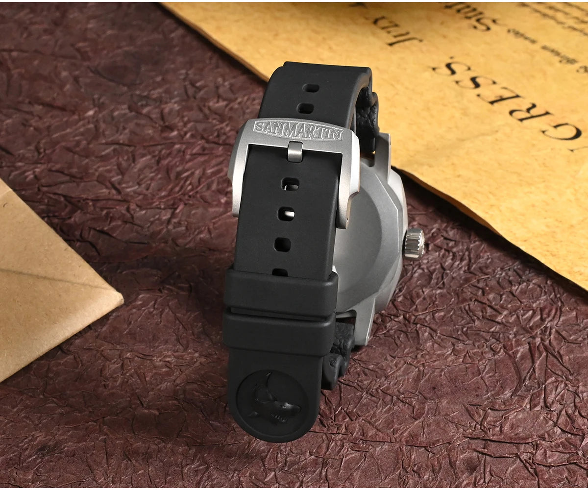 San Martin 42mm Retro Titanium Diver Watch NH35 Automatic Men Mechanical Watches Bronze Bezel Sapphire Luminous Waterproof 200m