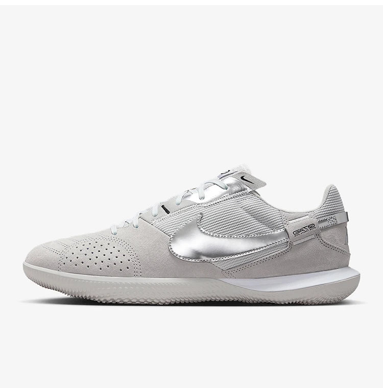 Nike Authentic Streetgato slidstærke, åndbare low-top fodboldsko til mænd DC8466-005