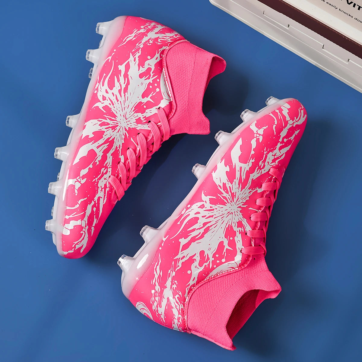 Chaussures de football AG FG ultra légères, tissu PU anti-transpiration, semelle en TPU résistante à l'usure, coupe ajustée, unisexe, baskets d'entraînement pour terrain naturel