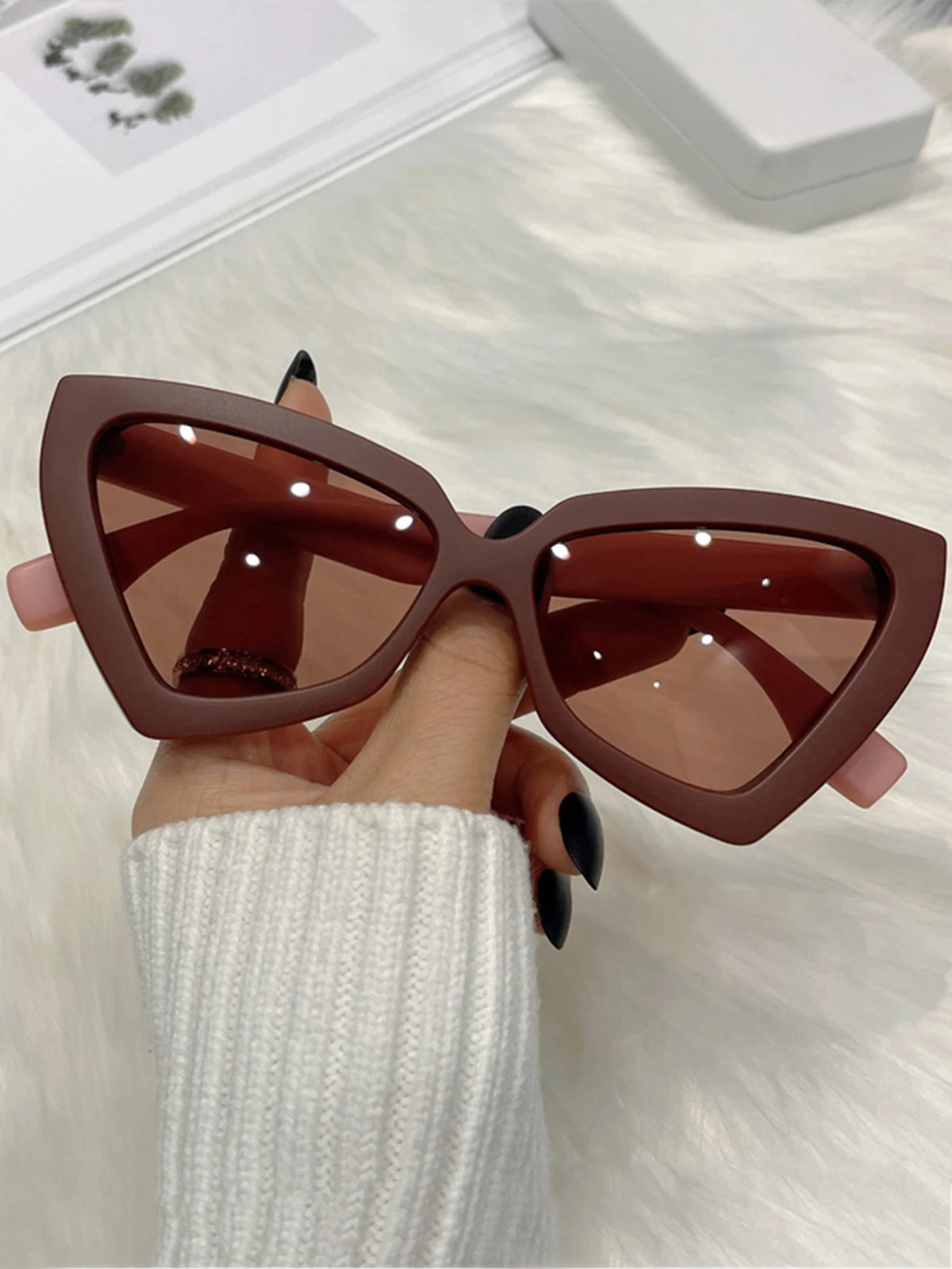New Vintage Triangle Polygon Sunglasses Women Men Vintage Glasses Retro Cat Eye Sun Glasses Female Male Eyewear Eye Glasses