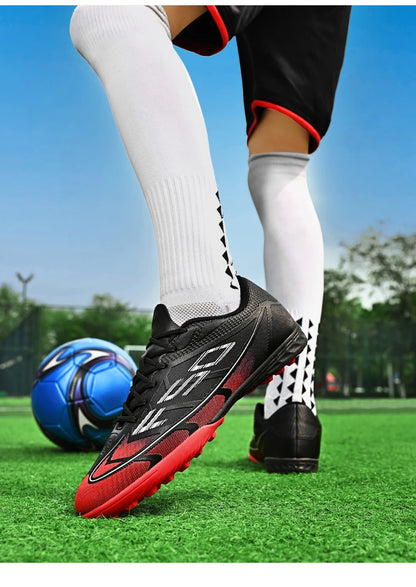 Nouvelles chaussures de football pour hommes, chaussures de futsal à cheville haute, respirantes, antidérapantes, de haute qualité, ultralégères, chaussures de sport, chaussures de match en plein air
