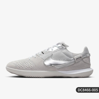 Nike Authentic Streetgato slidstærke, åndbare low-top fodboldsko til mænd DC8466-005