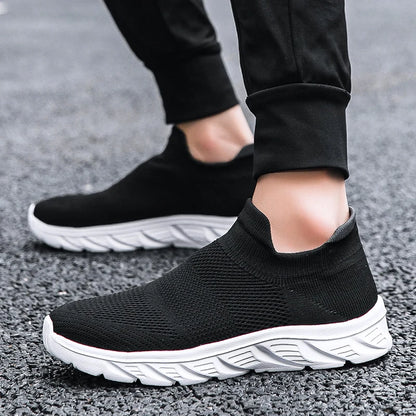 Breathable Men Casual Shoes Slip on Male Vulcanized Shoes Lightweight Men's Casual Sneakers Soft Anti-slip Flats Outdoor Loafers