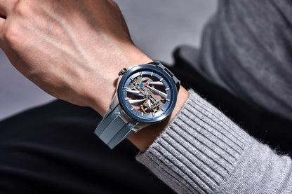 Moška ura PAGANI DESIGN – Luksuzni avtomatski mehanski model tipa »skelet« (z odprtim srcem), opremljen s turbiljonom, safirnim steklom z antirefleksno obdelavo, vodotesna in svetleča.