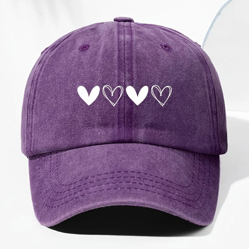 Unisex retro baseball cap with heart-shaped pattern for outdoor sun protection, suitable for truck drivers all year round.