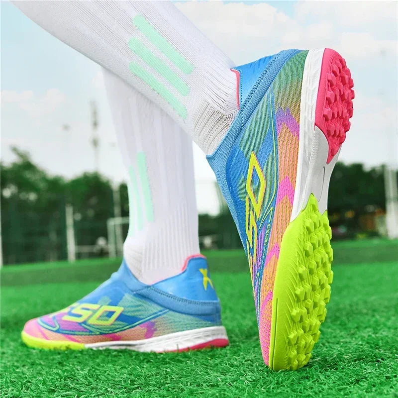 Nouvelles chaussures de football pour hommes, chaussures de match en extérieur, baskets de soccer, chaussures montantes de haute qualité, crampons antidérapants pour futsal et terrain synthétique, meilleures ventes