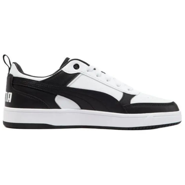 Baskets basses polyvalentes et confortables Puma Dribble, blanches et noires, 40032605