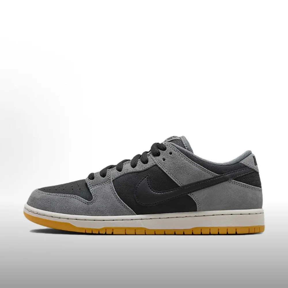 Nike Dunk SB  Fashion-forward, versatile everyday low-top sneakers—durable and comfortable for casual wear BQ6817-302