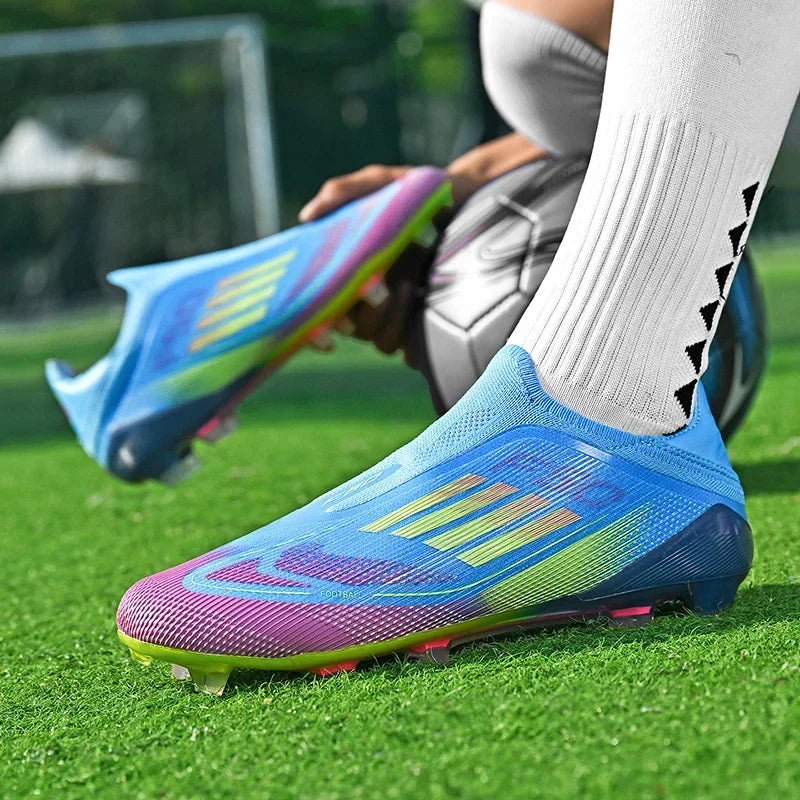 Nouvelles chaussures de football pour hommes, crampons longs d'entraînement, chaussures de football pour matchs en extérieur, crampons pour garçons et adultes, respirantes, antidérapantes, confortables pour le sport