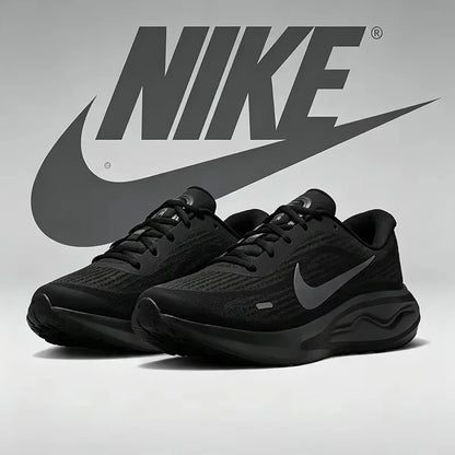 Chaussures de course Nike pour hommes, modèle 7/24, FN0228-009, tige en tissu et en matière synthétique, respirantes, légères, idéales pour l’entraînement sportif.