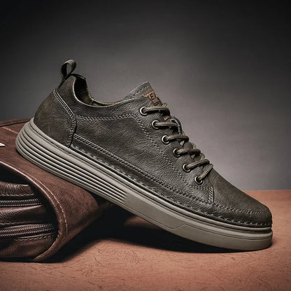 Classic Men's Sneakers Platform Slip-On Casual Leather Sneakers New Comfort Flat Spring Loafers Shoes