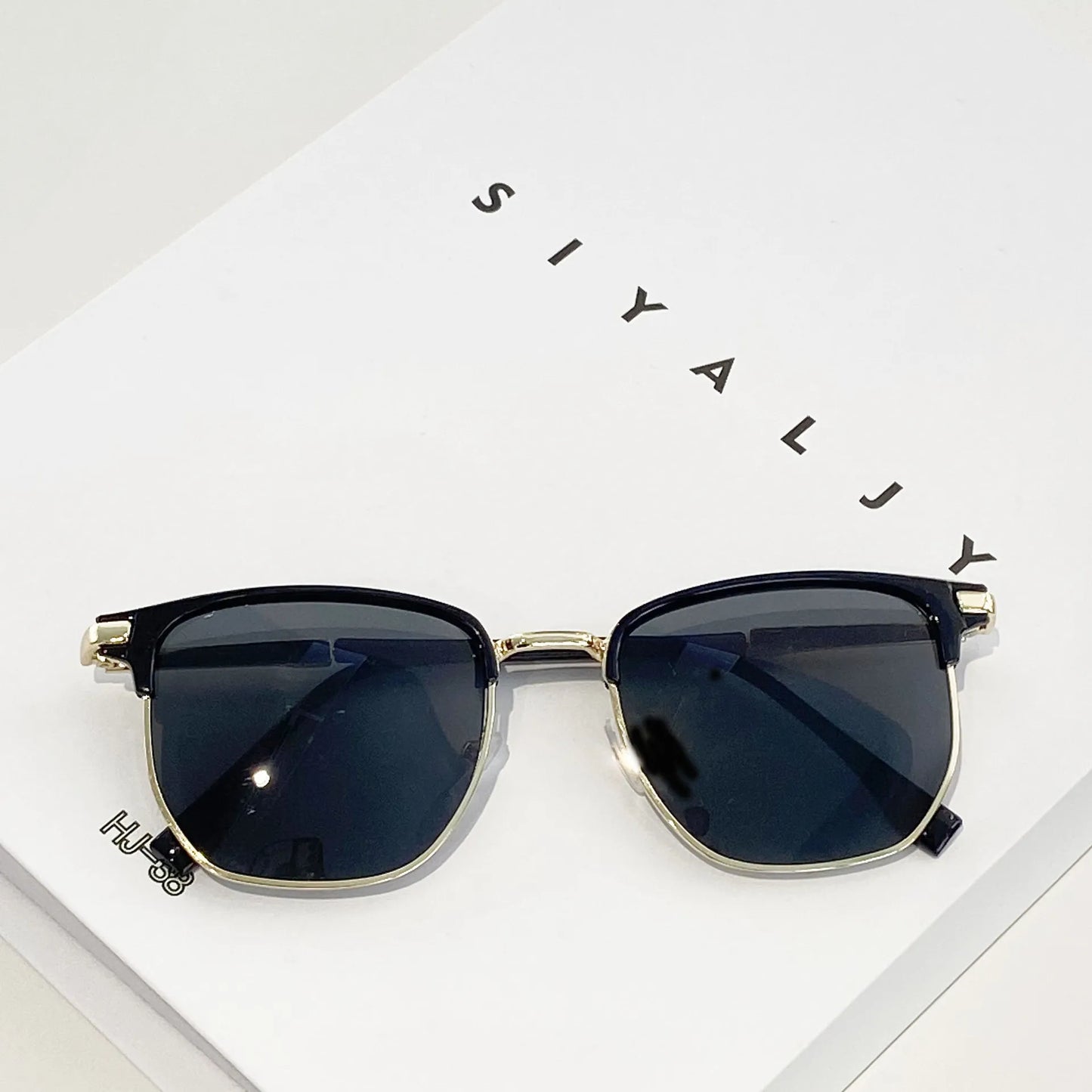 Handsome Half Frame Sunglasses Personalized Retro Rectangular Design Black Gray Eyeglass Lenses UV Resistant Sunglasses