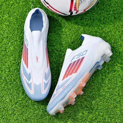 Nouvelles chaussures de football pour hommes, bottes de football confortables pour l'entraînement et les matchs en extérieur, crampons antidérapants et respirants, pour garçons et adultes, à longues pointes.