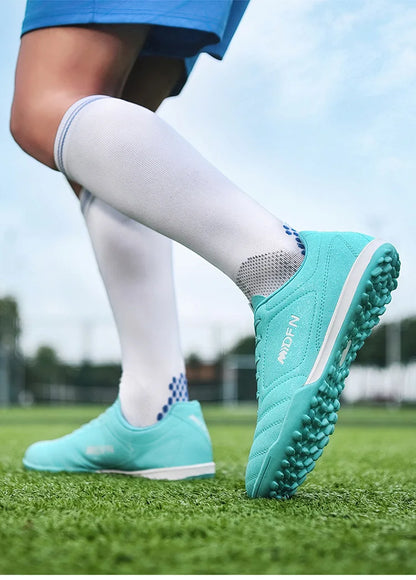 New Men Football Boots Men Soccer Shoes Adults Society Football Cleats Ultralight Training Soccer Sneakers Outdoor Lagre Size 47