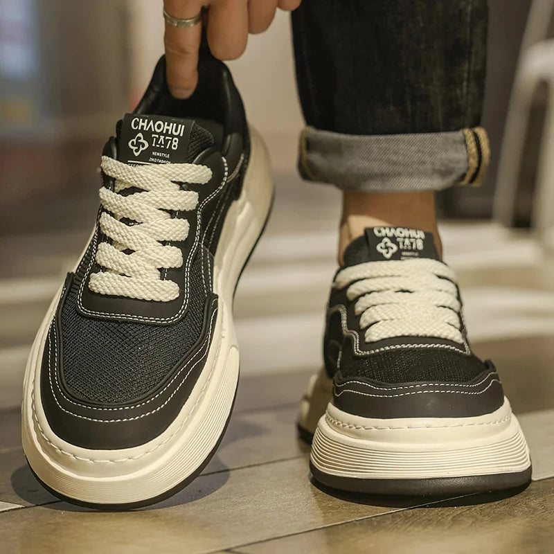 Sneakers da uomo ultraleggere in mesh traspirante 2025, scarpe casual alla moda con suola spessa, comode, con lacci, per la camminata quotidiana