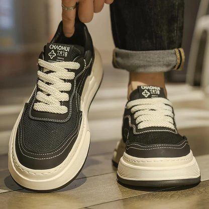 Sneakers da uomo ultraleggere in mesh traspirante 2025, scarpe casual alla moda con suola spessa, comode, con lacci, per la camminata quotidiana