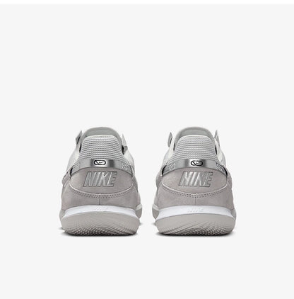 Nike Authentic Streetgato slidstærke, åndbare low-top fodboldsko til mænd DC8466-005