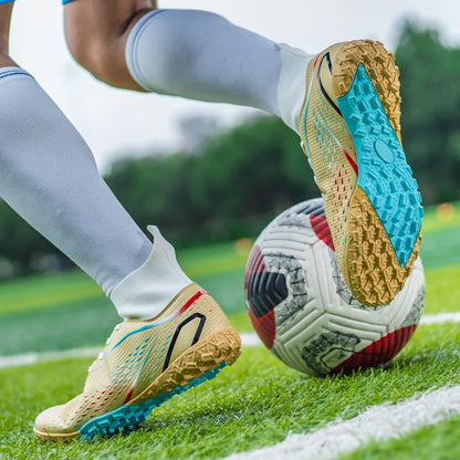 New Men's Soccer Shoes Breathable Soft Outdoor Grass Football Shoes Cleats Long Spikes Comfortable Training Sport Shoes for Men