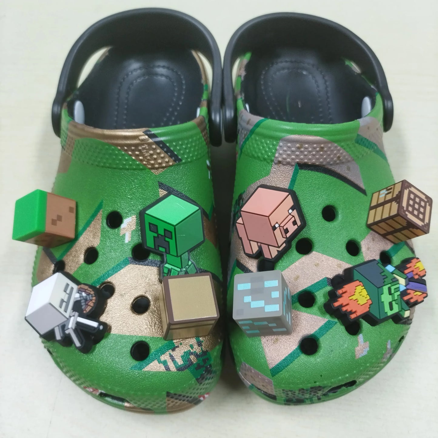 Minecraft 3D World Anime Game Comfortable Lightweight Eva Hole Clogs Sandals Summer Slippers For Adult Home Beach Non Slip Gift
