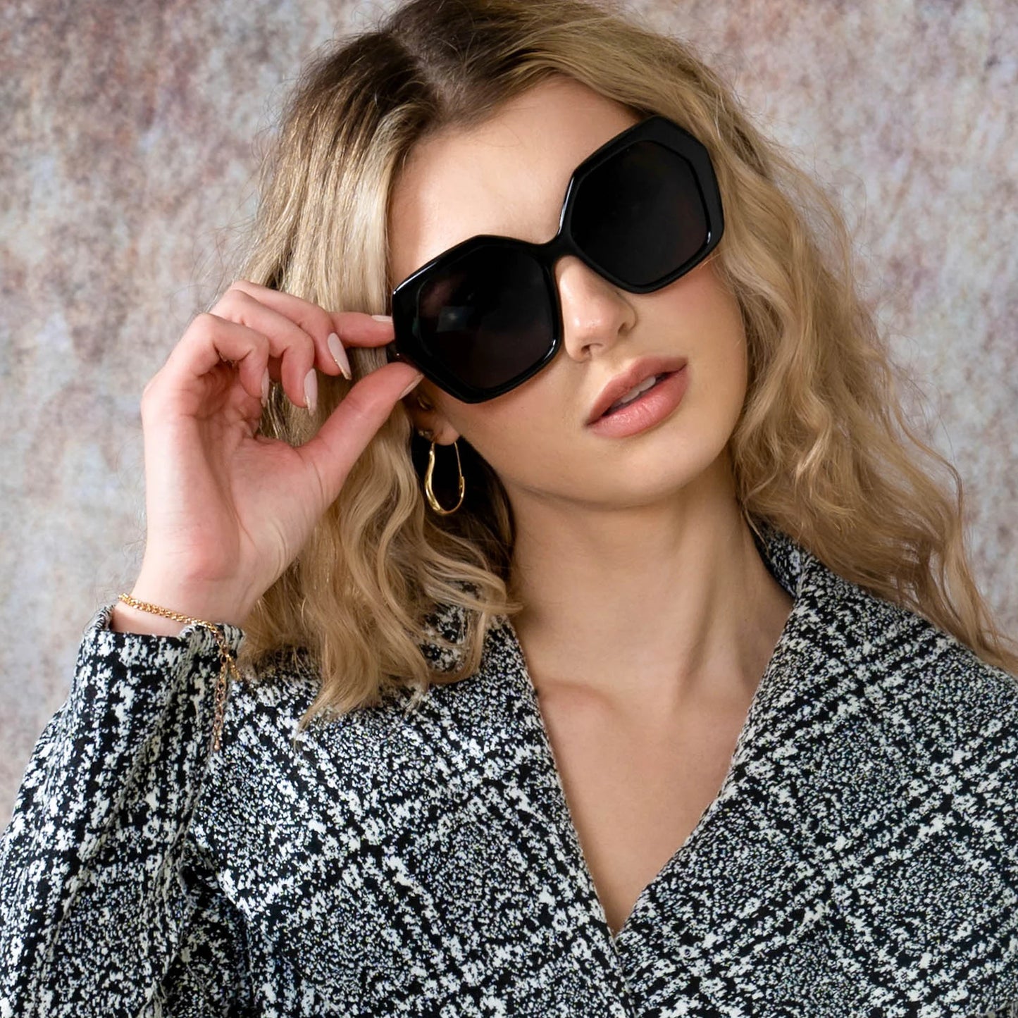 ZENOTTIC Butterfly Sunglasses Women Fashion Design Big Eyewear Shades for Ladies Uv400 Travel Oversize Sun Glasses