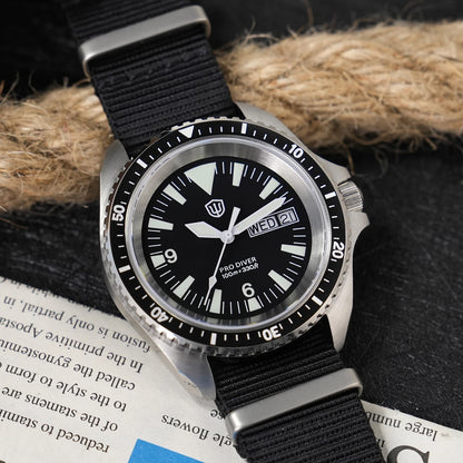 Relógio de Homem Watchdives WD1980 V3 38mm Vintage, Movimento de Quartzo VH31 Ronda 515 com Segundos Contínuos, Luminescente, Vidro de Safira