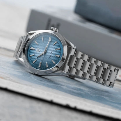 Ura Watchdives WD0006, mehanizem VH31 s tekočim sekundnim kazalcem, izbočeno safirno steklo, luminescentni premaz BGW9, vodotesna do 10 barov, premer 38 mm, vintage stil