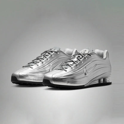 NIKE Women's SHOX Z Sports and Leisure Shoes IO7843-002