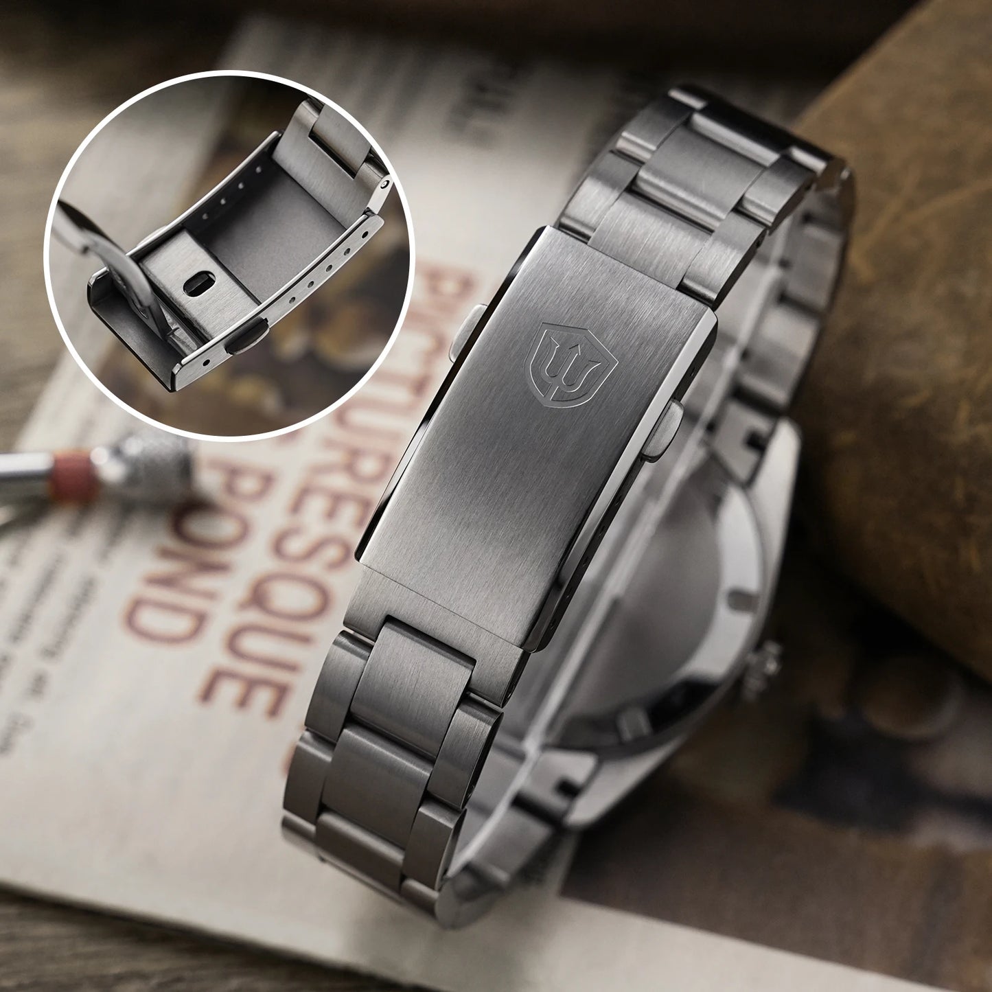 Watchdives WD1960S V2 36.5mm Quartz Watch VH31 Sweep Seconds Vintage Style Sapphire Crystal BGW9 Lume 100M Waterproof Steel