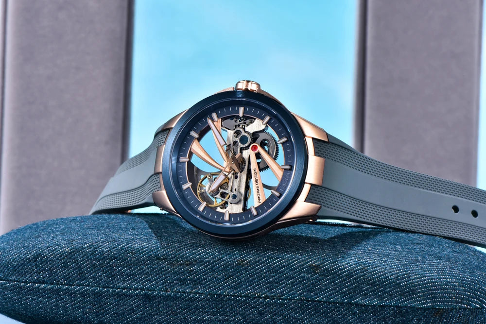Moška ura PAGANI DESIGN – Luksuzni avtomatski mehanski model tipa »skelet« (z odprtim srcem), opremljen s turbiljonom, safirnim steklom z antirefleksno obdelavo, vodotesna in svetleča.