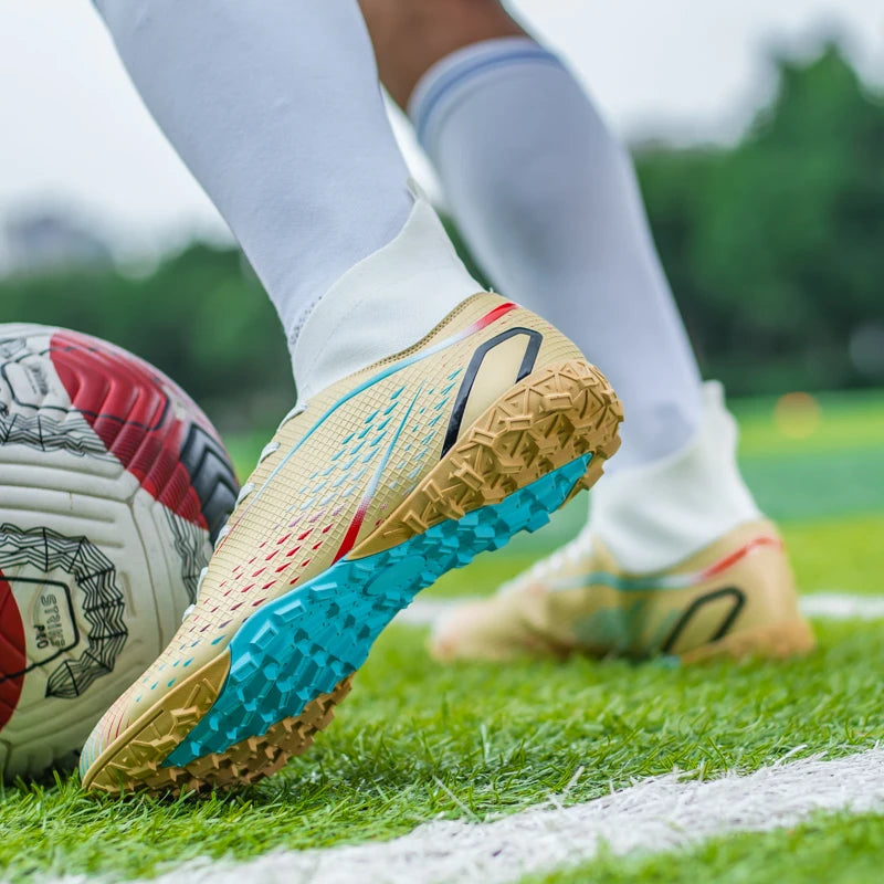 New Men's Soccer Shoes Breathable Soft Outdoor Grass Football Shoes Cleats Long Spikes Comfortable Training Sport Shoes for Men